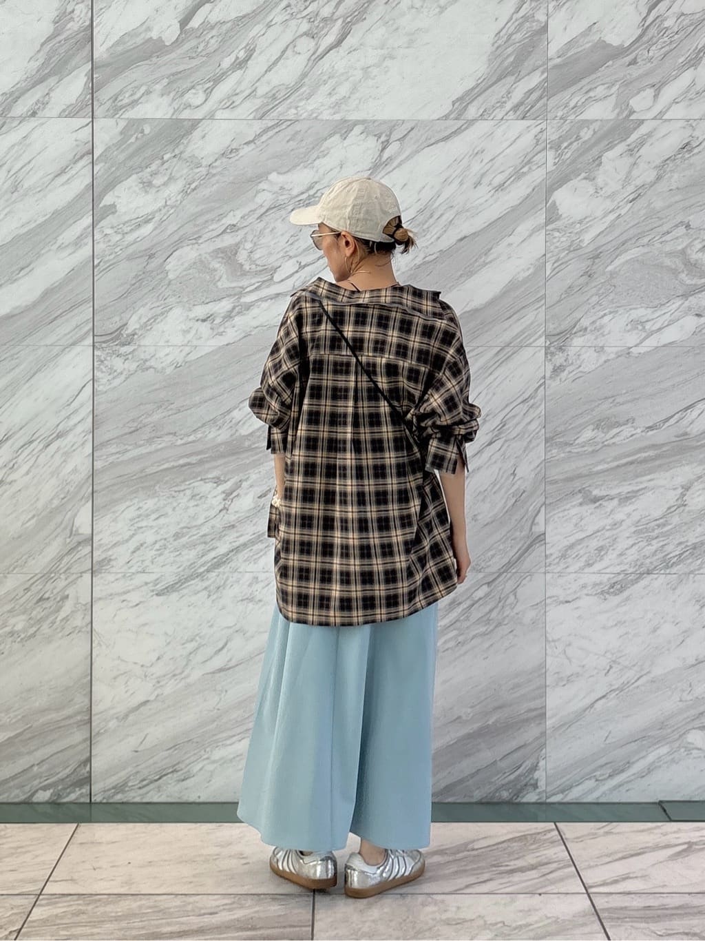 kotakiさんの「INDIVI｜オンブレチェックシャツ」を使ったコーディネート
