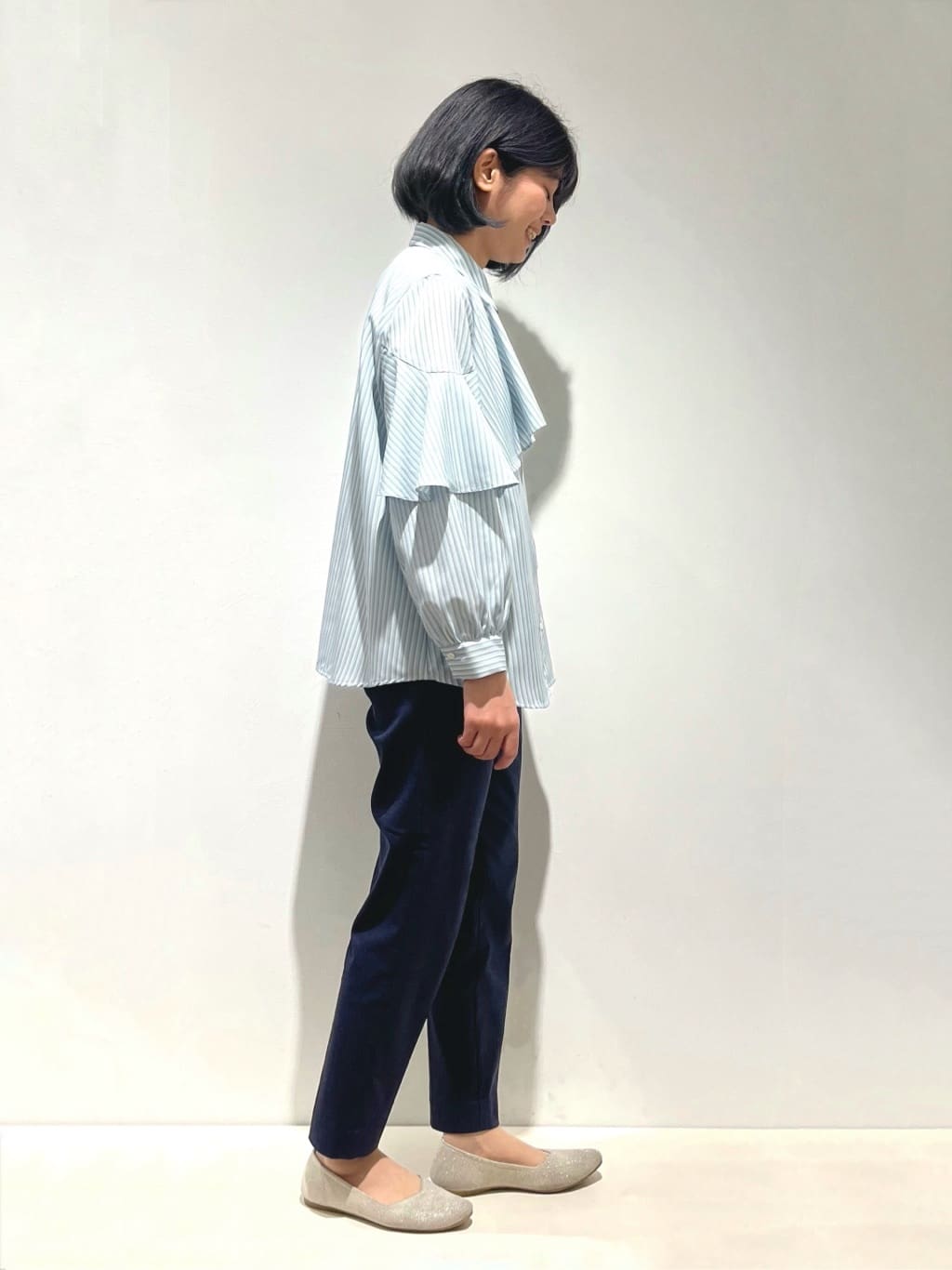 Fujiharuさんの「grove｜◆ケープフリルシャツブラウス」を使ったコーディネート