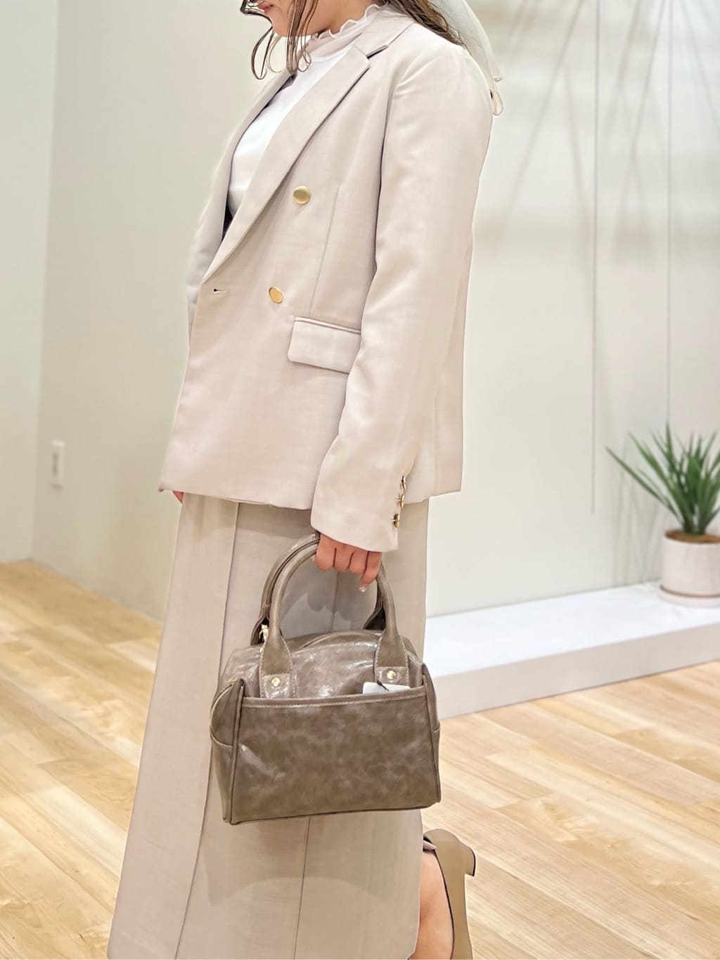 みことさんの「grove｜【カセット服】ダブルブレストテーラードジャケット」を使ったコーディネート