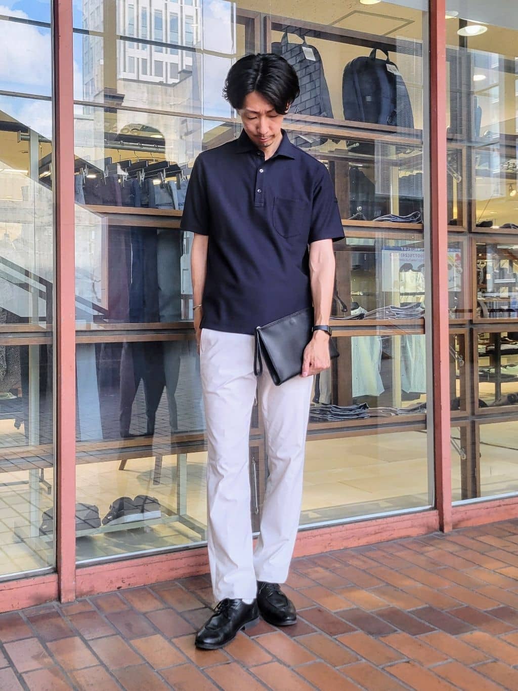 piroyaさんの「TAKEO KIKUCHI｜【ベーシック】レザー クラッチバッグ」を使ったコーディネート