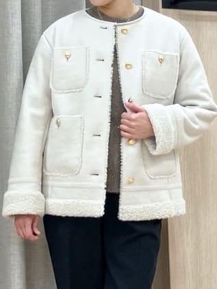 Keiさんの「grove｜華やぎ冬ニット　ミニスパンコールフェザーニット」を使ったコーディネート