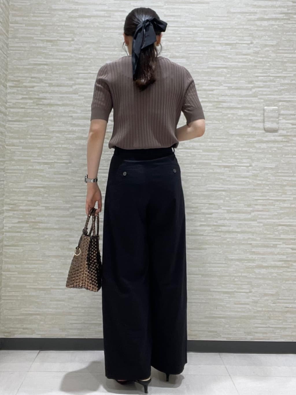 Kataさんの「UNTITLED｜メタリックメッシュトート」を使ったコーディネート