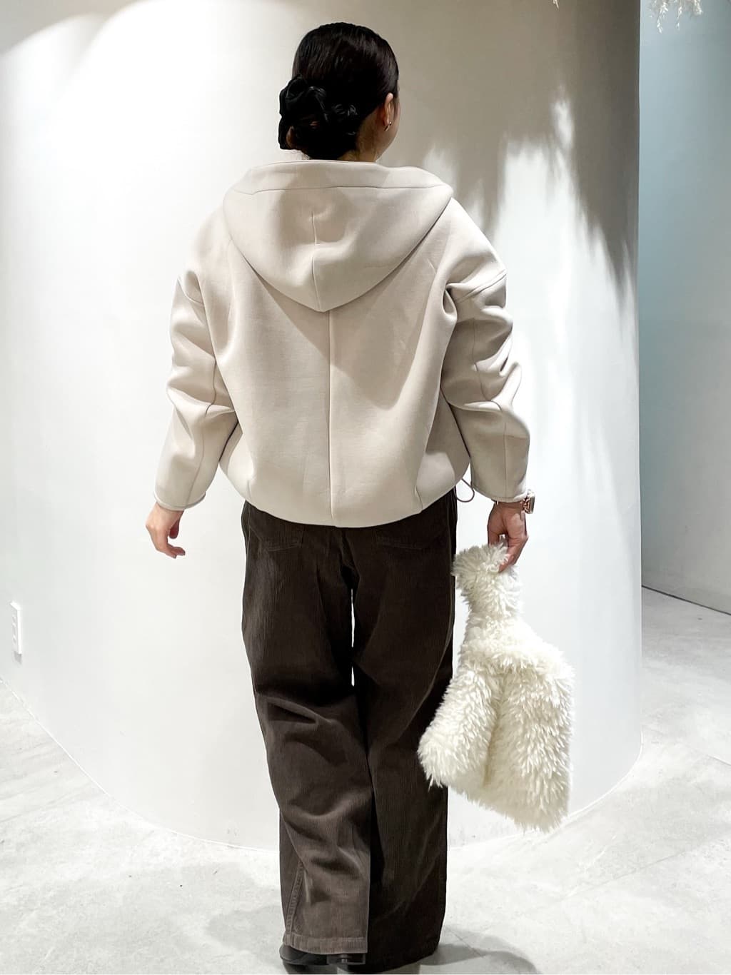 かりんさんの「OPAQUE.CLIP｜アート柄シャギーニット【洗濯機OK】」を使ったコーディネート