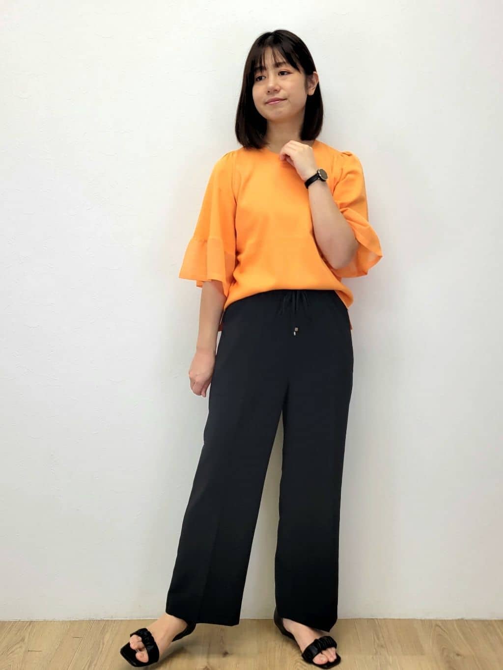 LISAさんの「OPAQUE.CLIP｜《5色展開》シアーフレアスリーブニット【洗濯機洗い可】」を使ったコーディネート