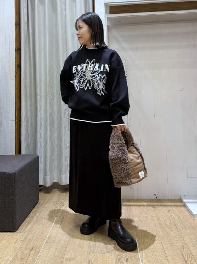 chさんの「THE SHOP TK｜花柄ラメジャカードニット」を使ったコーディネート