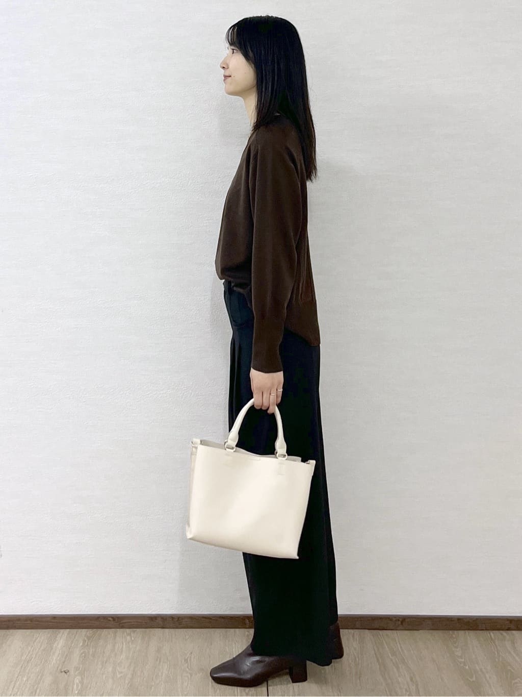 sachikoさんの「OPAQUE.CLIP｜リラクシーVネックニット【洗濯機洗OK】《6col》」を使ったコーディネート