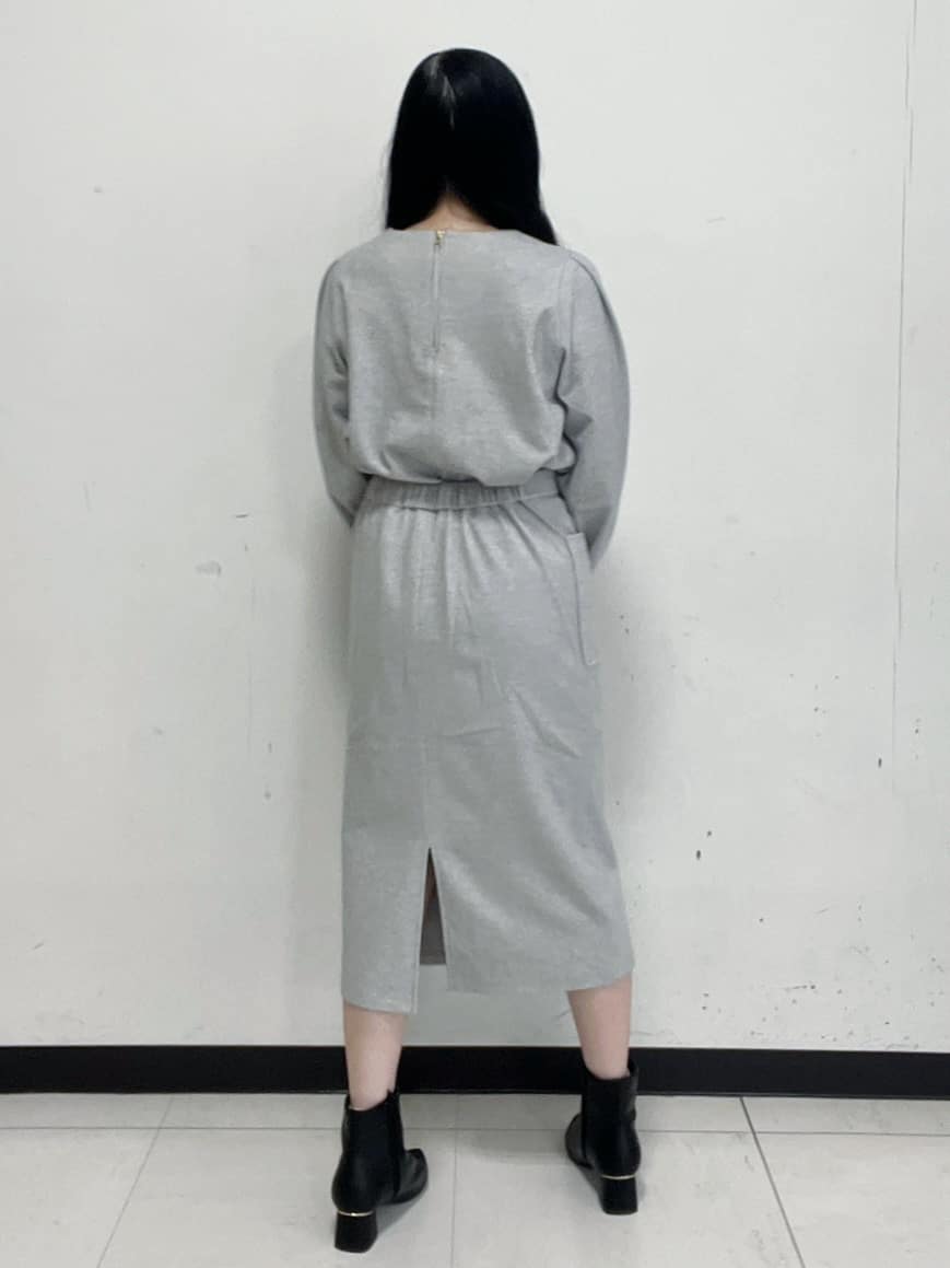 Hitomiさんの「index｜コンパクトパフトップス【洗濯機OK／抗ピル／ストレッチ】」を使ったコーディネート