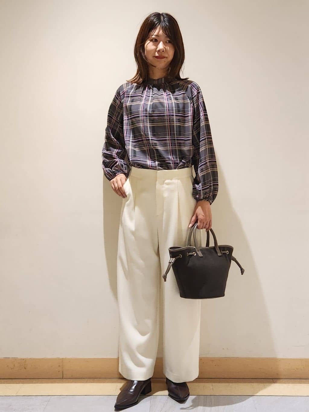 yukaさんの「COUP DE CHANCE｜【手洗い可／日本製】タックワイドパンツ」を使ったコーディネート
