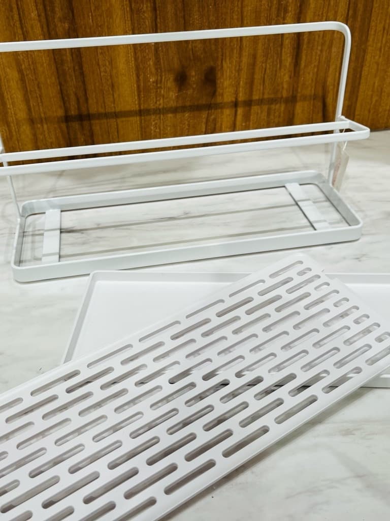 トミーさんの「212 KITCHEN STORE｜ワイドジャグボトルスタンド タワー WH 山崎実業 ＜tower タワー＞」を使ったコーディネート