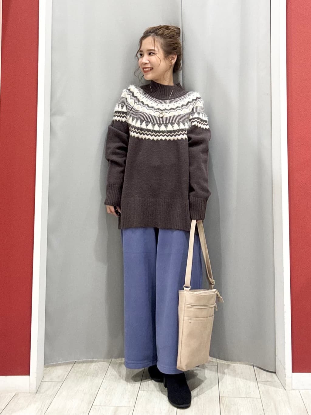 shioさんの「SHOO･LA･RUE｜【洗濯機可/撥水】フェイクファーフード ロングダウン」を使ったコーディネート