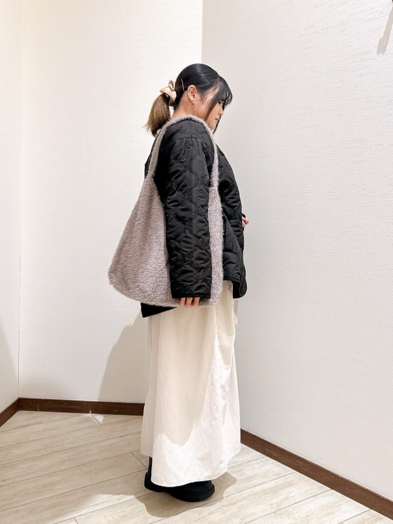 あにぃさんの「SHOO･LA･RUE｜リボンタック ピーチ起毛 フレアスカート」を使ったコーディネート