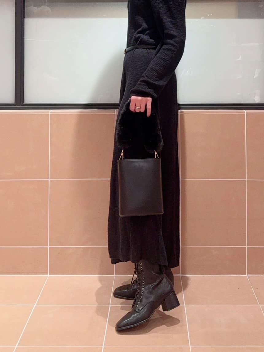 kaoriさんの「ESPERANZA｜フェイクファーハンドル3WAYミニショルダーバッグ」を使ったコーディネート