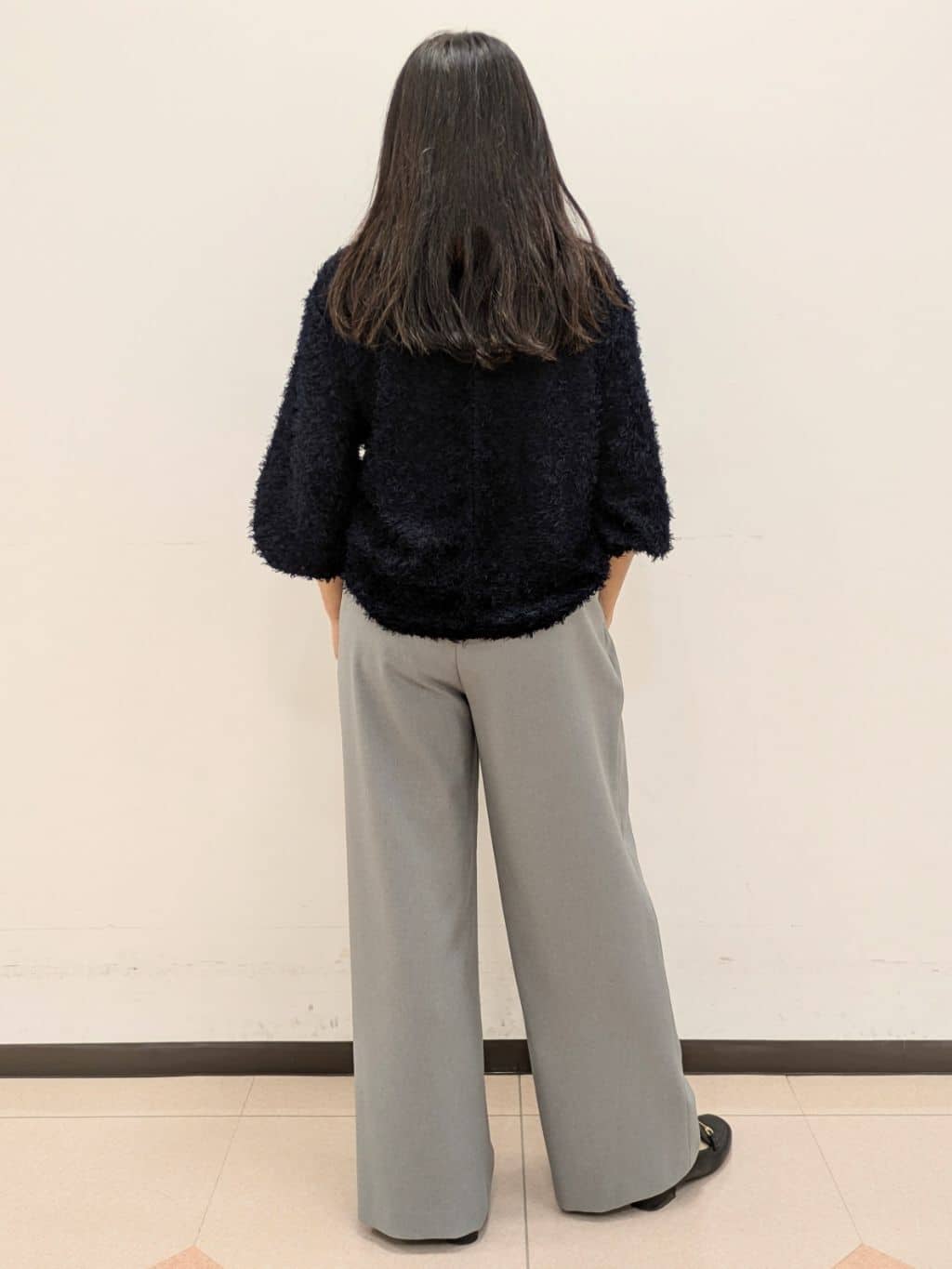 ともさんの「UNTITLED｜【洗える/ワイド/ウエストゴム】ストレッチドロストパンツ」を使ったコーディネート