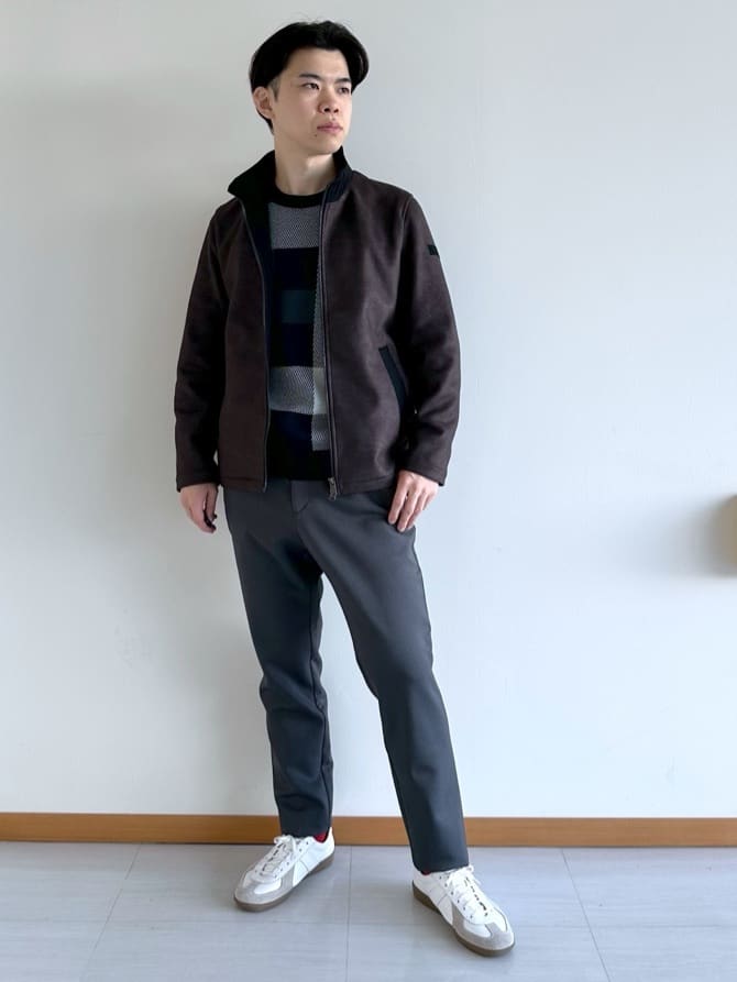 イッシーさんの「TAKEO KIKUCHI｜【JUST ONE LAYER】ダウンファブリック ジップアップ フード ブルゾン」を使ったコーディネート