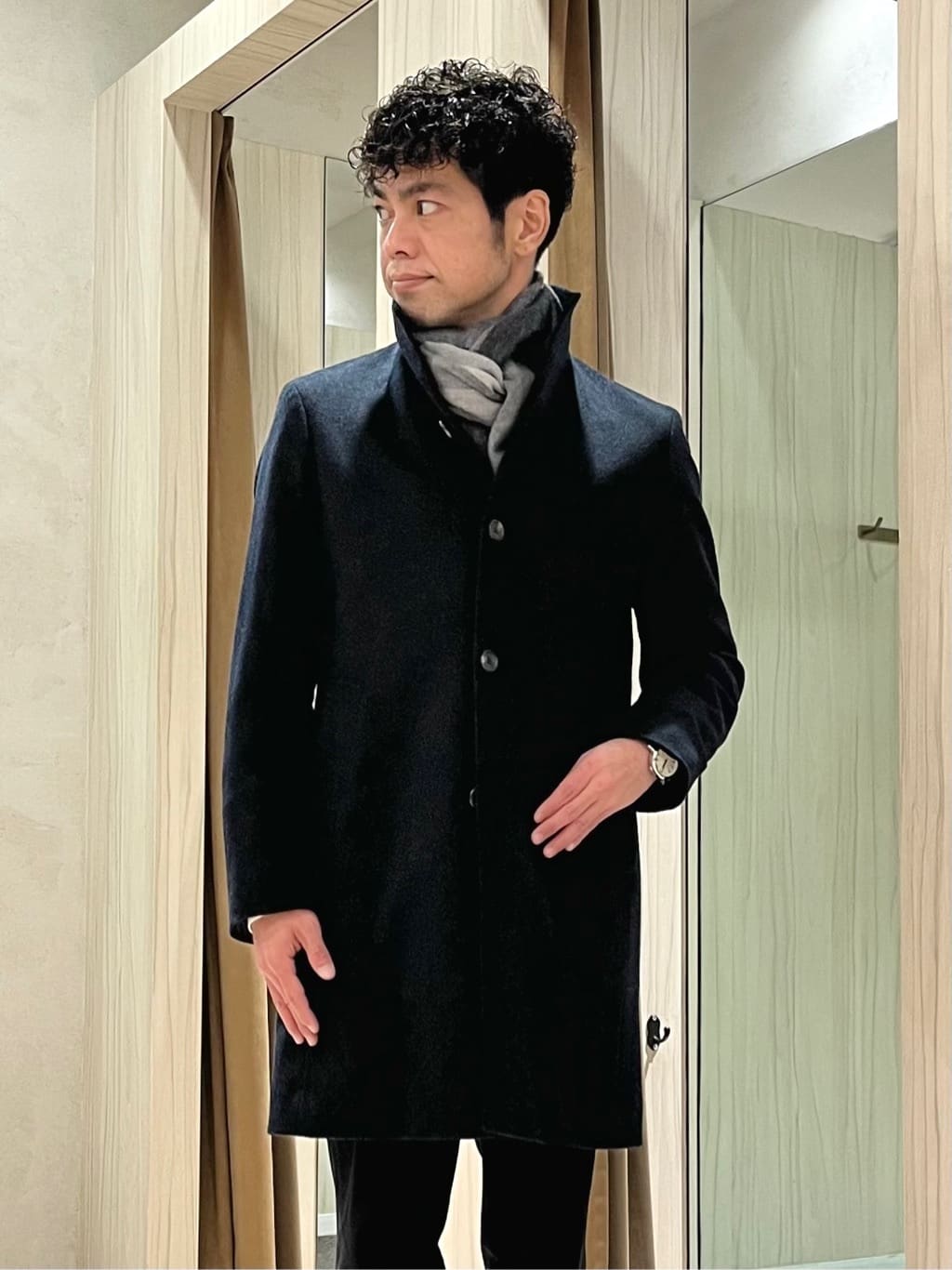 URAさんの「TAKEO KIKUCHI｜【ウールカシミヤブレンド】ビーバー調 スタンドカラー コート」を使ったコーディネート