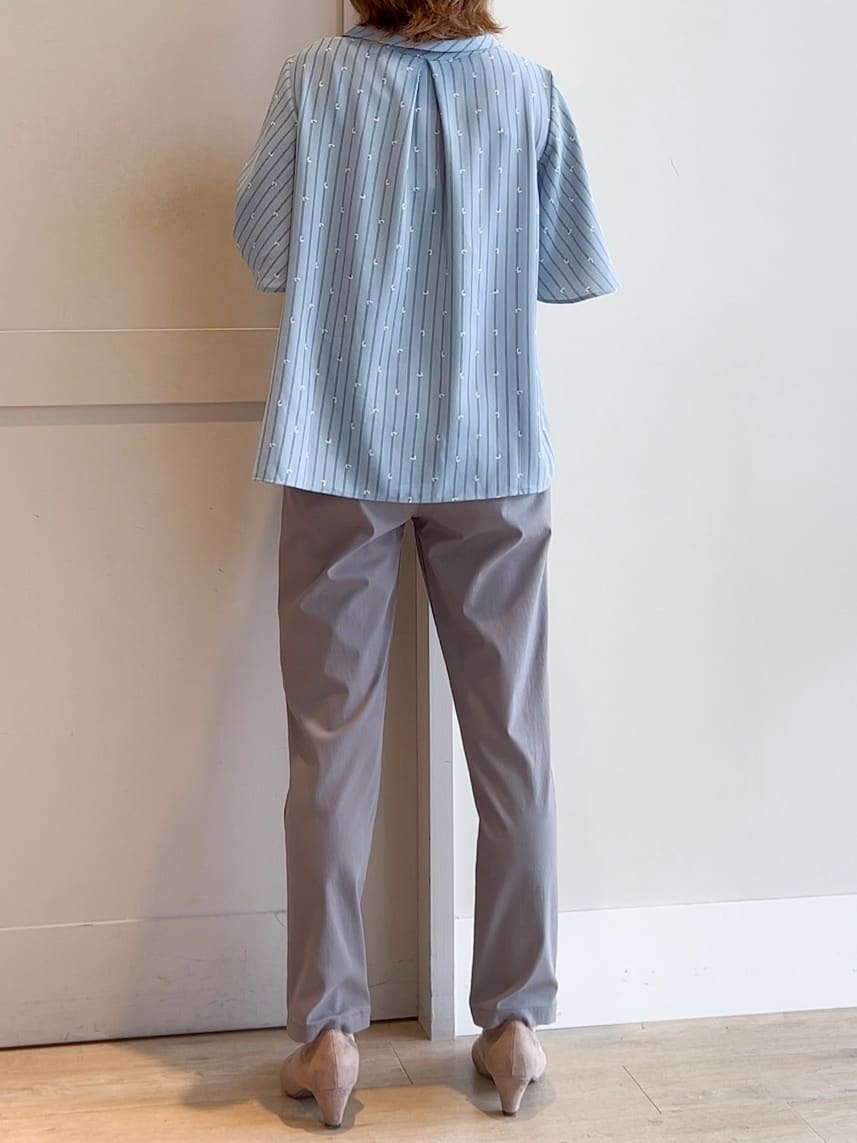 yamakoさんの「grove｜【冷感】サマーハイパーストレッチテーパードパンツ」を使ったコーディネート