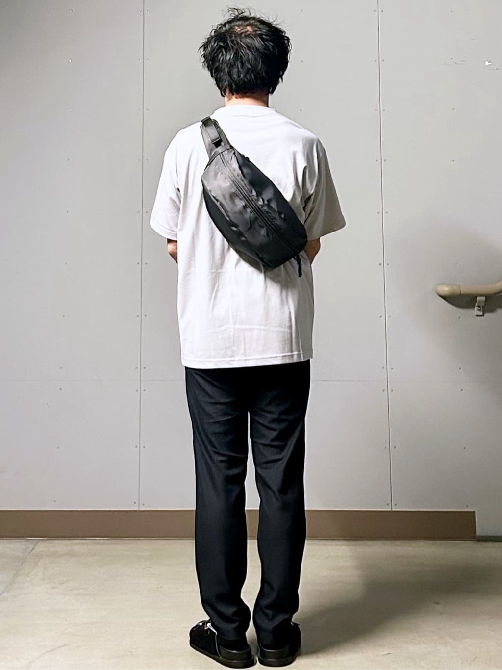 KENJI Iさんの「THE SHOP TK｜リサイクルアート半袖Tシャツ【接触冷感/洗濯機OK】」を使ったコーディネート