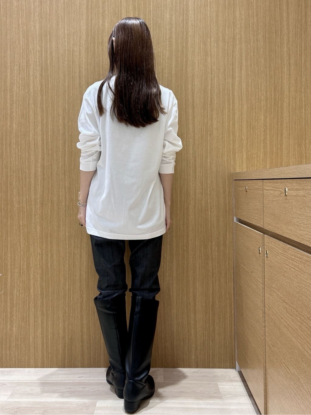 maiさんの「OPAQUE.CLIP｜ステンカラーボアブルゾン【洗える】」を使ったコーディネート