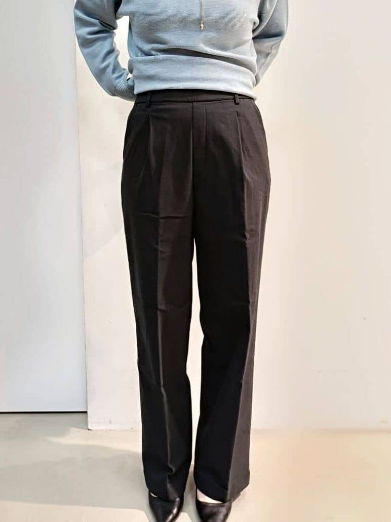 あんさんの「THE SHOP TK｜【S-XLサイズ/選べる7色】どこから見ても美しい ガーターニット/毛玉になりにくい/洗濯機OK」を使ったコーディネート