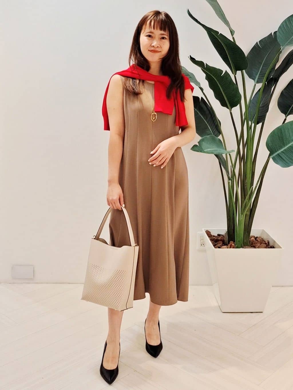 YuKaRiさんの「UNTITLED｜【アンサンブル可/薄手】ベーシッククルーネックカーディガン」を使ったコーディネート