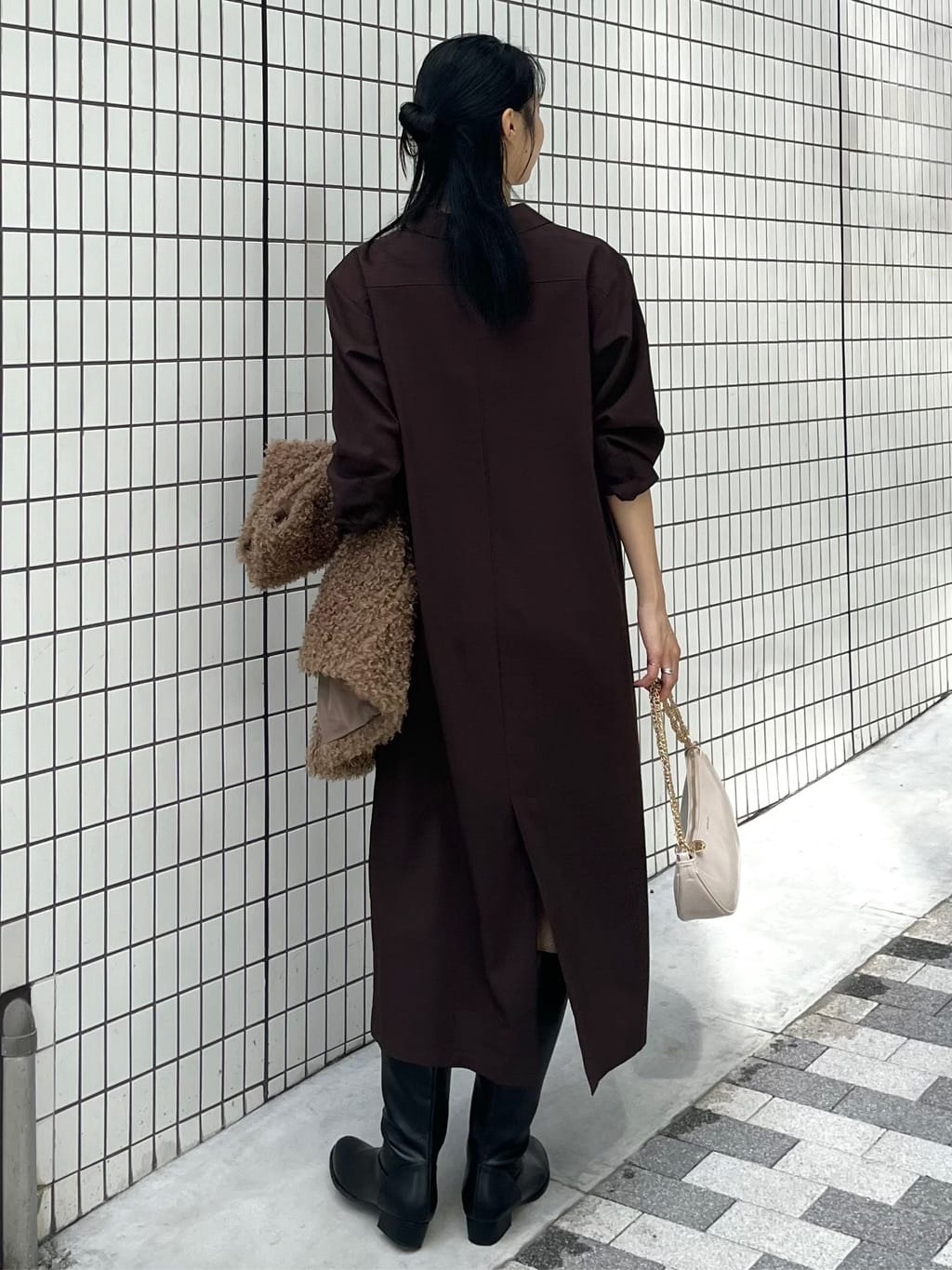 sachikoさんの「OPAQUE.CLIP｜【es】ダブルポケットロングシャツワンピース【洗濯機OK】」を使ったコーディネート