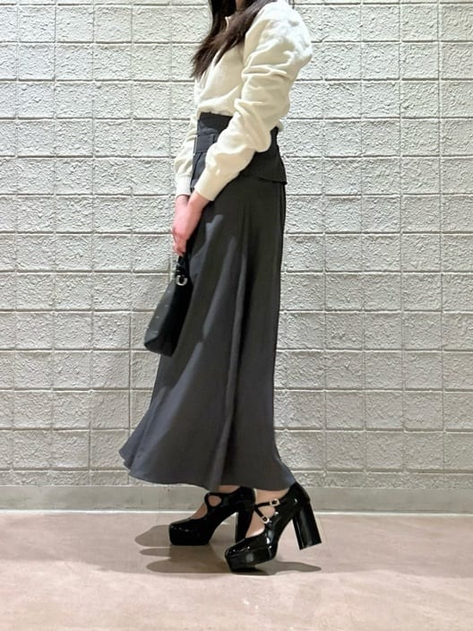 takeさんの「ESPERANZA｜クロスダブルバックル厚底パンプス 結婚式二次会 パーティー 25SS」を使ったコーディネート