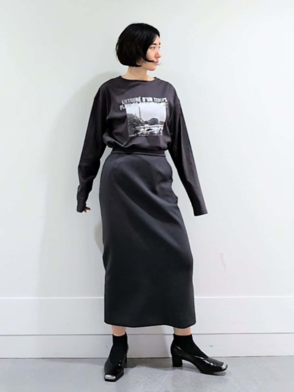 ミズタさんの「UNTITLED｜【ゆったりサイズ／着丈短め】ジップニットカーディガン」を使ったコーディネート