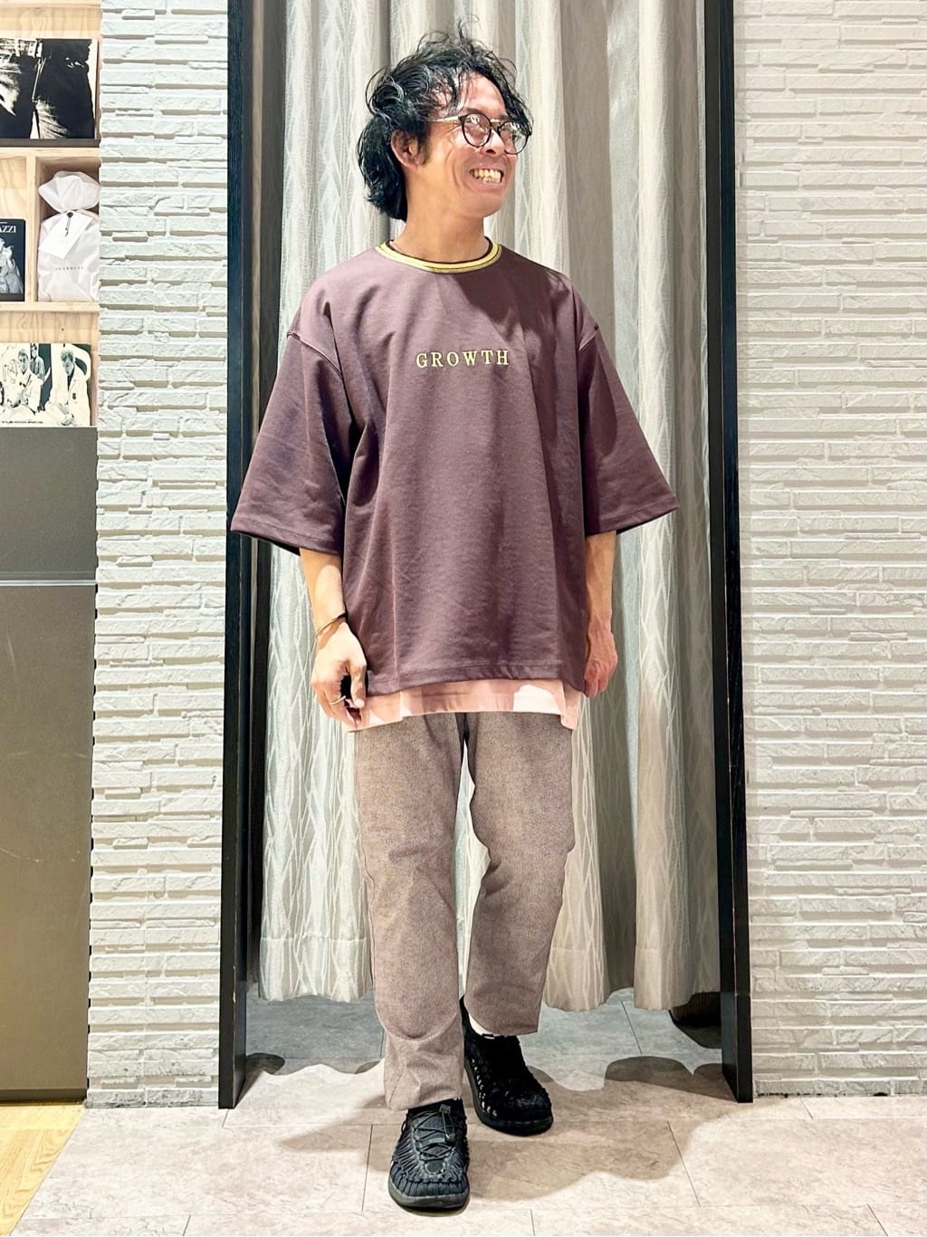 KENJI Iさんの「THE SHOP TK｜スマートムーブメッシュバーズアイイージーパンツ　【軽量/洗濯機OK/セットアップ可】」を使ったコーディネート