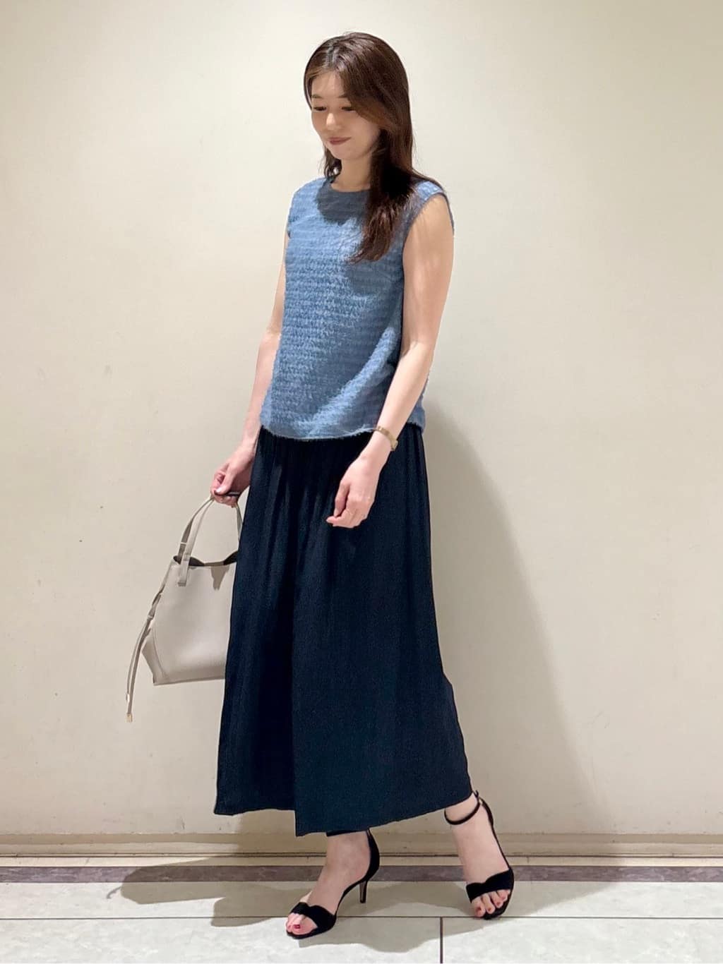 sakiさんの「COUP DE CHANCE｜【手洗い可／日本製】ジャカードブラウス」を使ったコーディネート