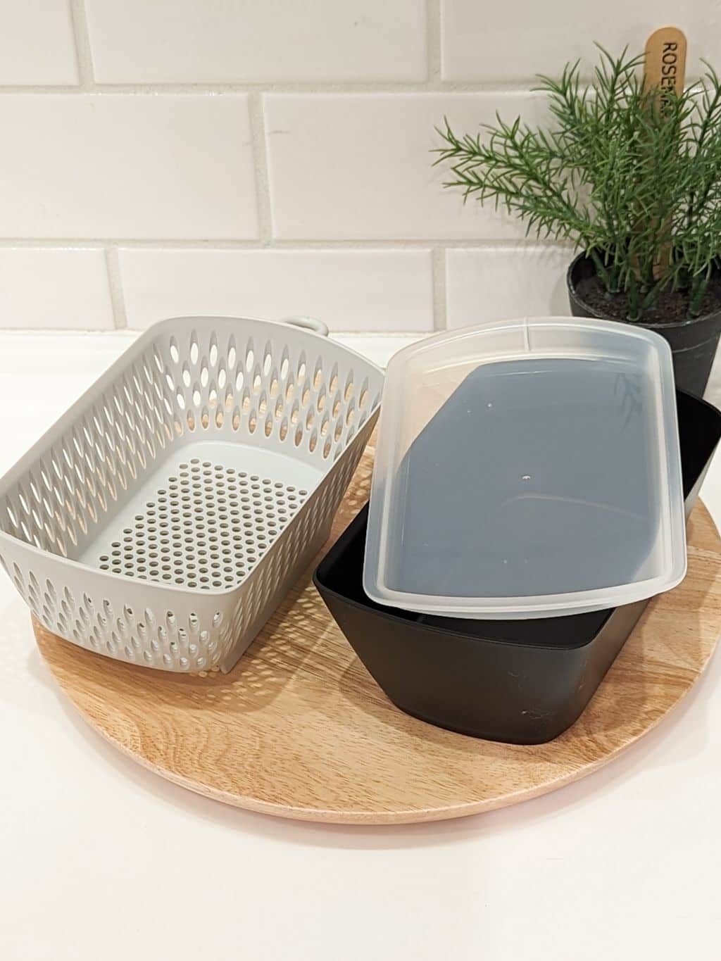 シモさんの「212 KITCHEN STORE｜フタ付き チリトリ ザルボウル カク BK」を使ったコーディネート