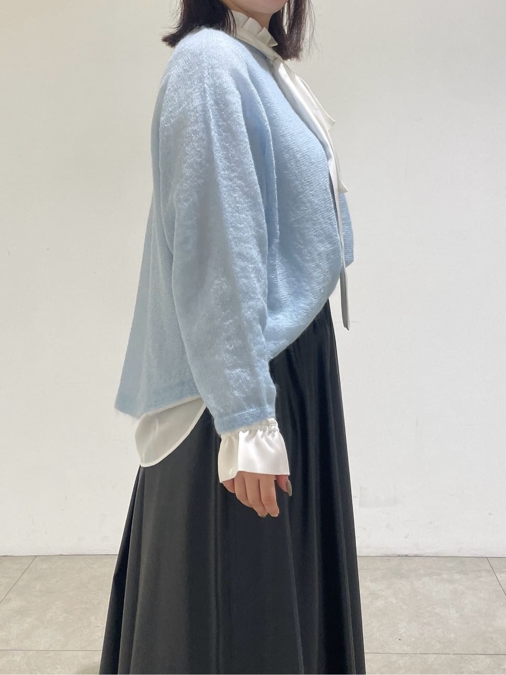 emikaさんの「INDIVI｜【キッドモヘヤ素材】ラウンドヘムニット」を使ったコーディネート