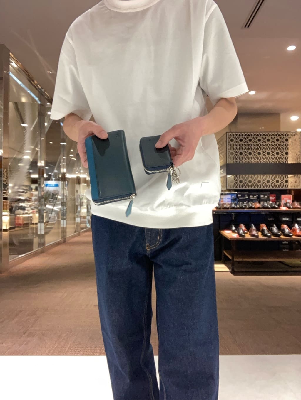 KDDさんの「TAKEO KIKUCHI｜アンティーク調レザー キーケース」を使ったコーディネート