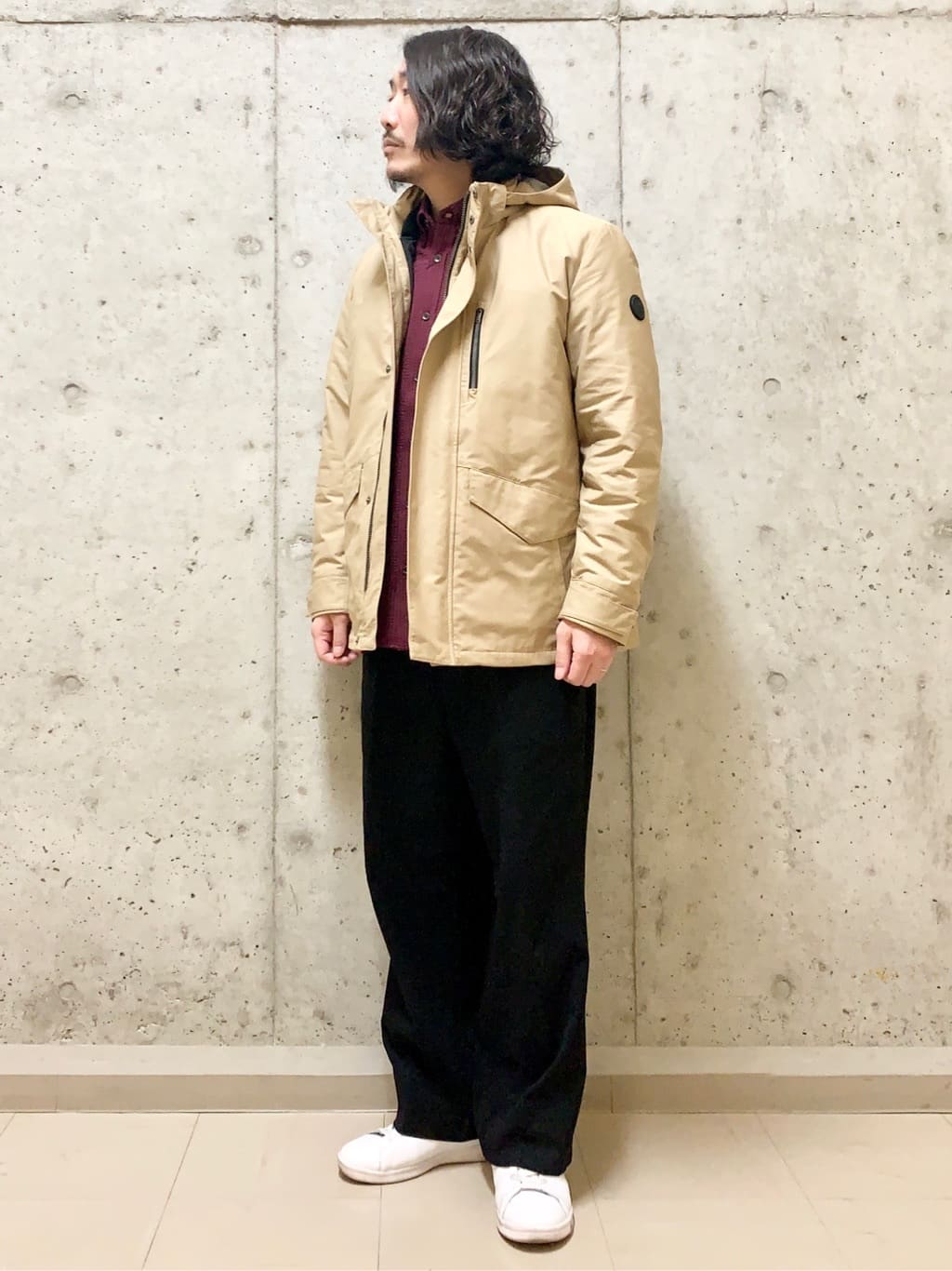 木村剛さんの「TAKEO KIKUCHI｜【抗菌防臭/シーズンレス】シアサッカー ジャージシャツ」を使ったコーディネート