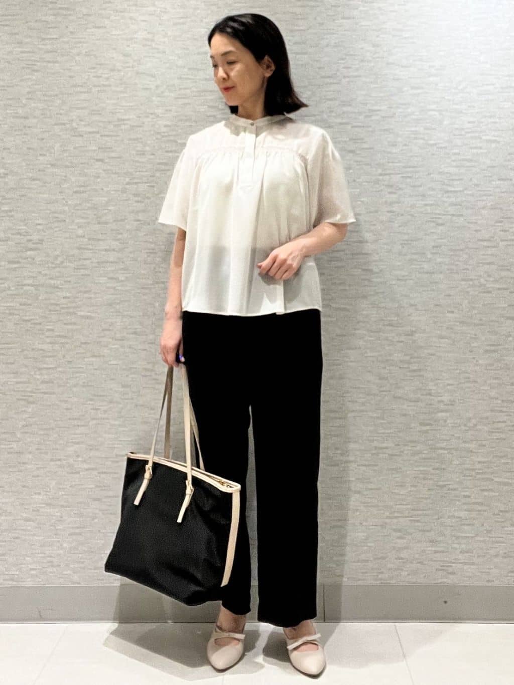 marikoさんの「Reflect｜【選べる5色◎／マシンウォッシュ可】シャーリングデザインブラウス」を使ったコーディネート