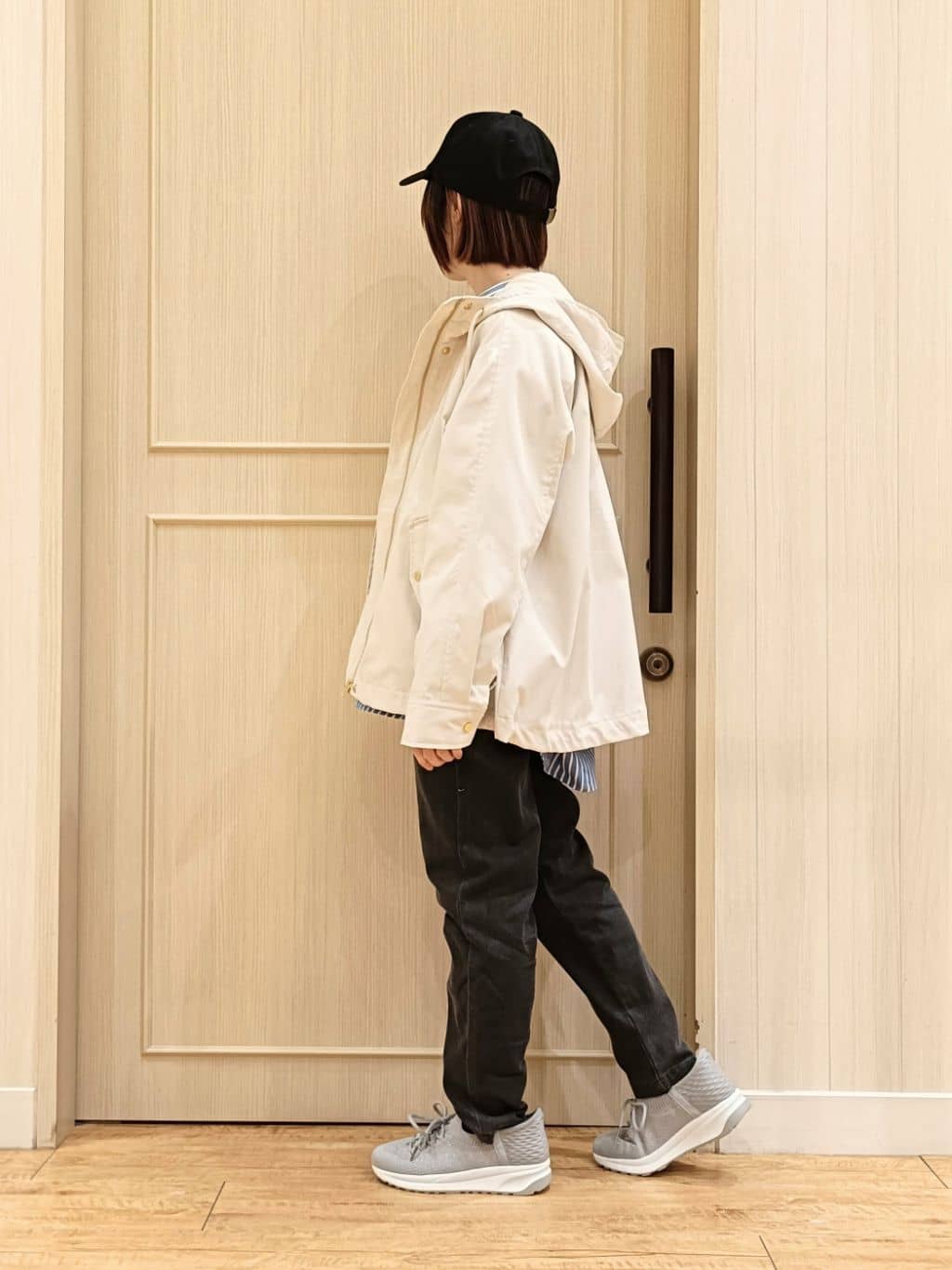 manikoさんの「SHOO･LA･RUE｜◆【洗える/SS-3L/美脚シルエット】アクティブ派のデニム イージーテーパードパンツ」を使ったコーディネート