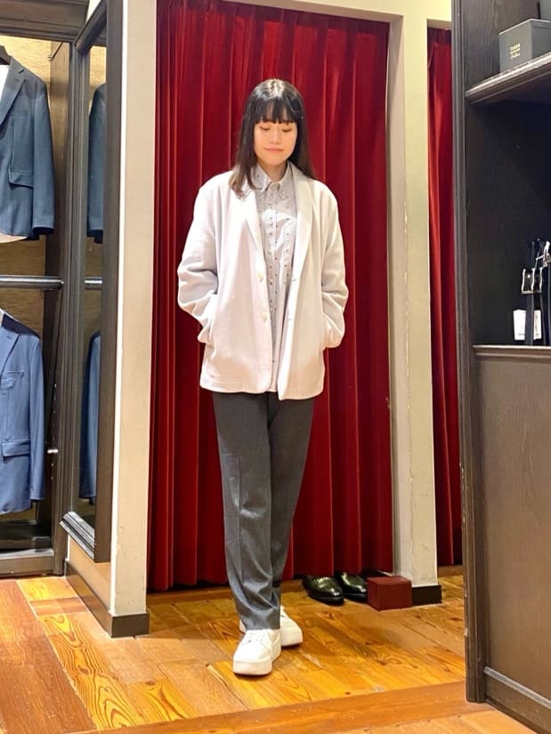 かわぴーさんの「TAKEO KIKUCHI｜ハットモチーフ ジャカード ストライプ シャツ」を使ったコーディネート