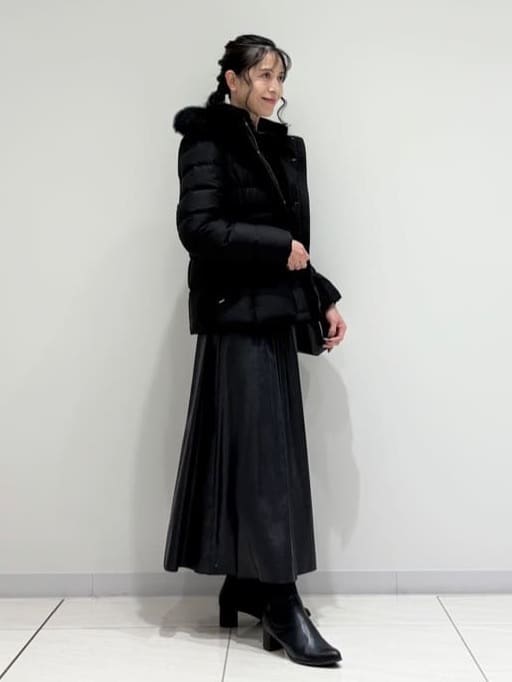 kayoさんの「INDIVI｜【名品／撥水／抗菌防臭】ショート丈リサイクルダウンコート」を使ったコーディネート