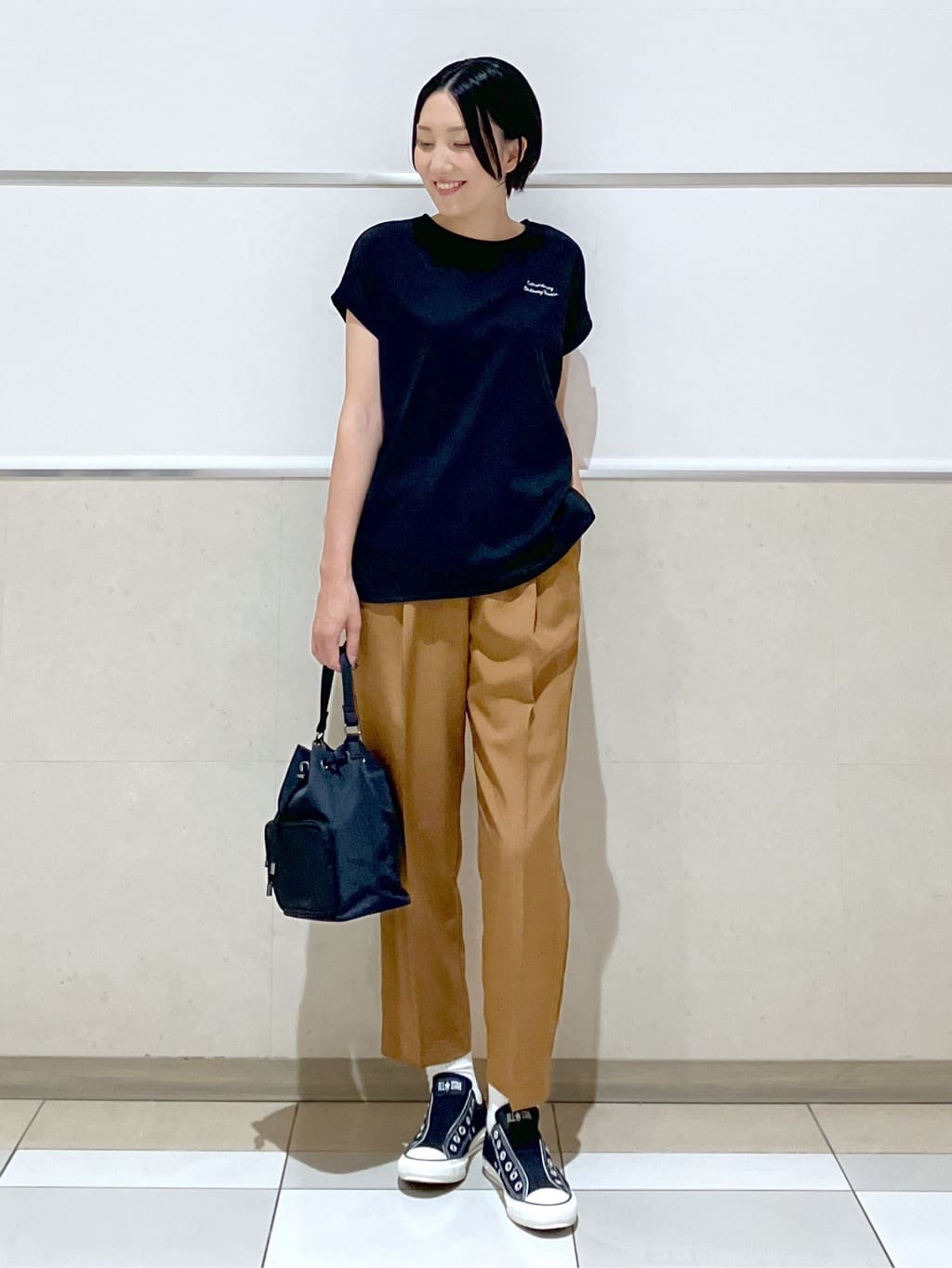 eriko さんの「Dessin｜【洗える】フレンチスリーブロゴ入りTシャツ」を使ったコーディネート