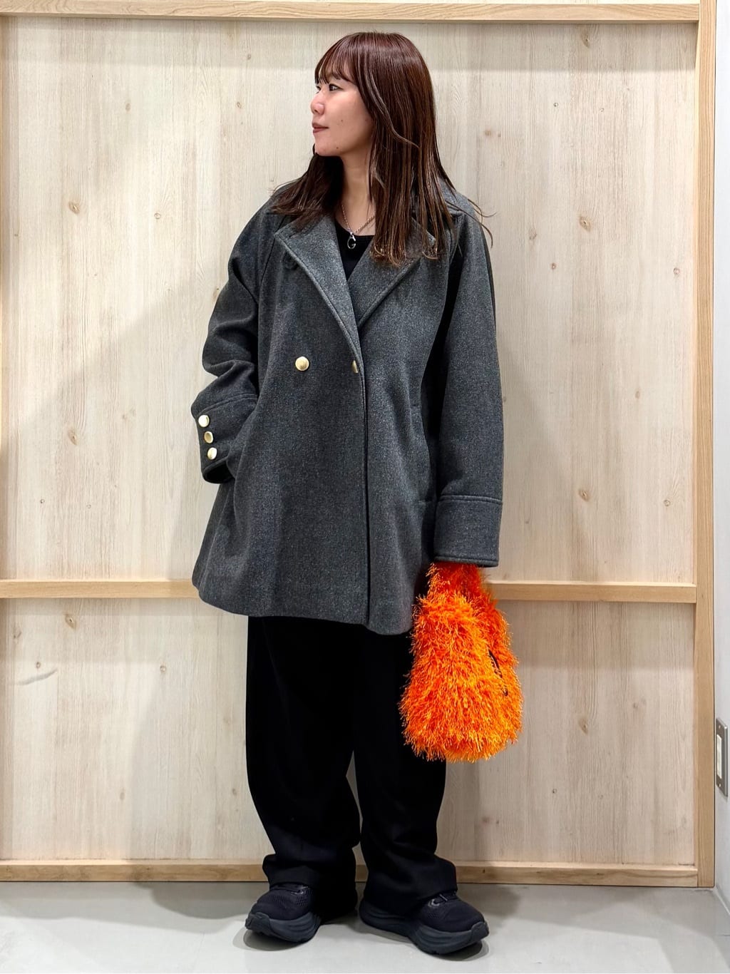 nanaさんの「THE SHOP TK｜クラシカルな装い ウールライクスタンドカラーコート」を使ったコーディネート