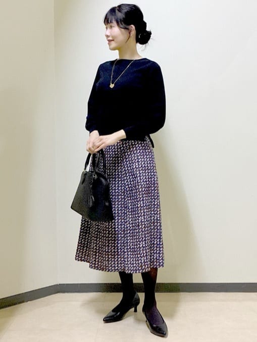  beni_gingerさんの「Reflect｜【ニットスタイルが華やかに◎】チドリ風プリントフレアスカート」を使ったコーディネート
