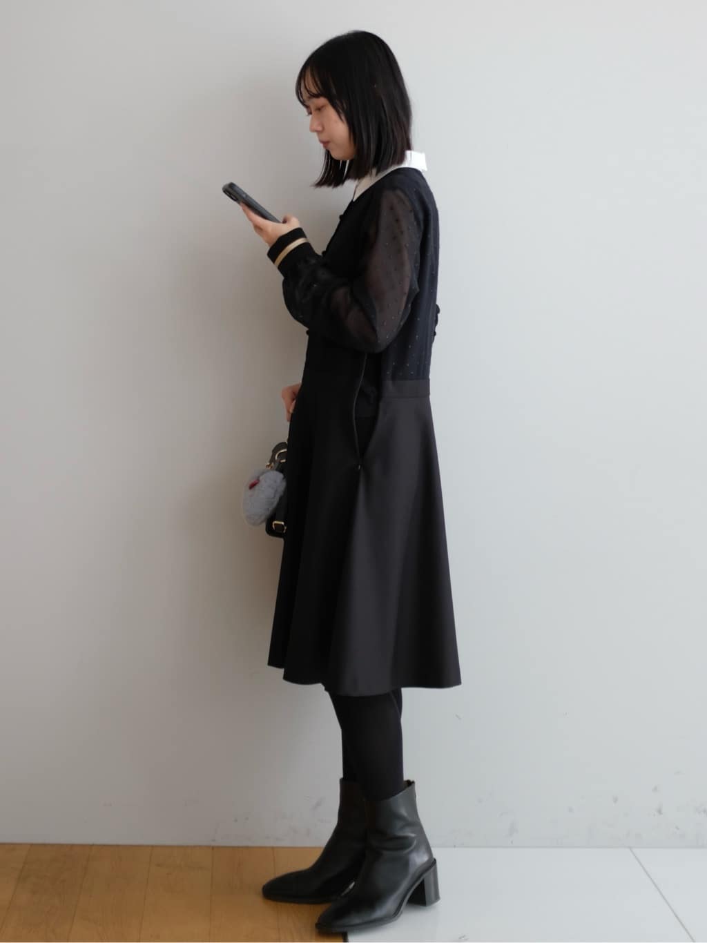 Kishimotoさんの「DRESSTERIOR｜◆【ウォッシャブル/きれいめ】フィルムドットクレリックワンピース」を使ったコーディネート