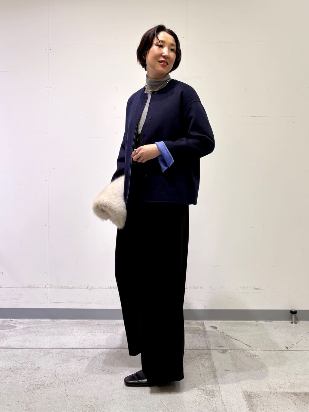 yuriさんの「INDIVI｜【洗える／薄手／ラメ】シアーラメニット」を使ったコーディネート