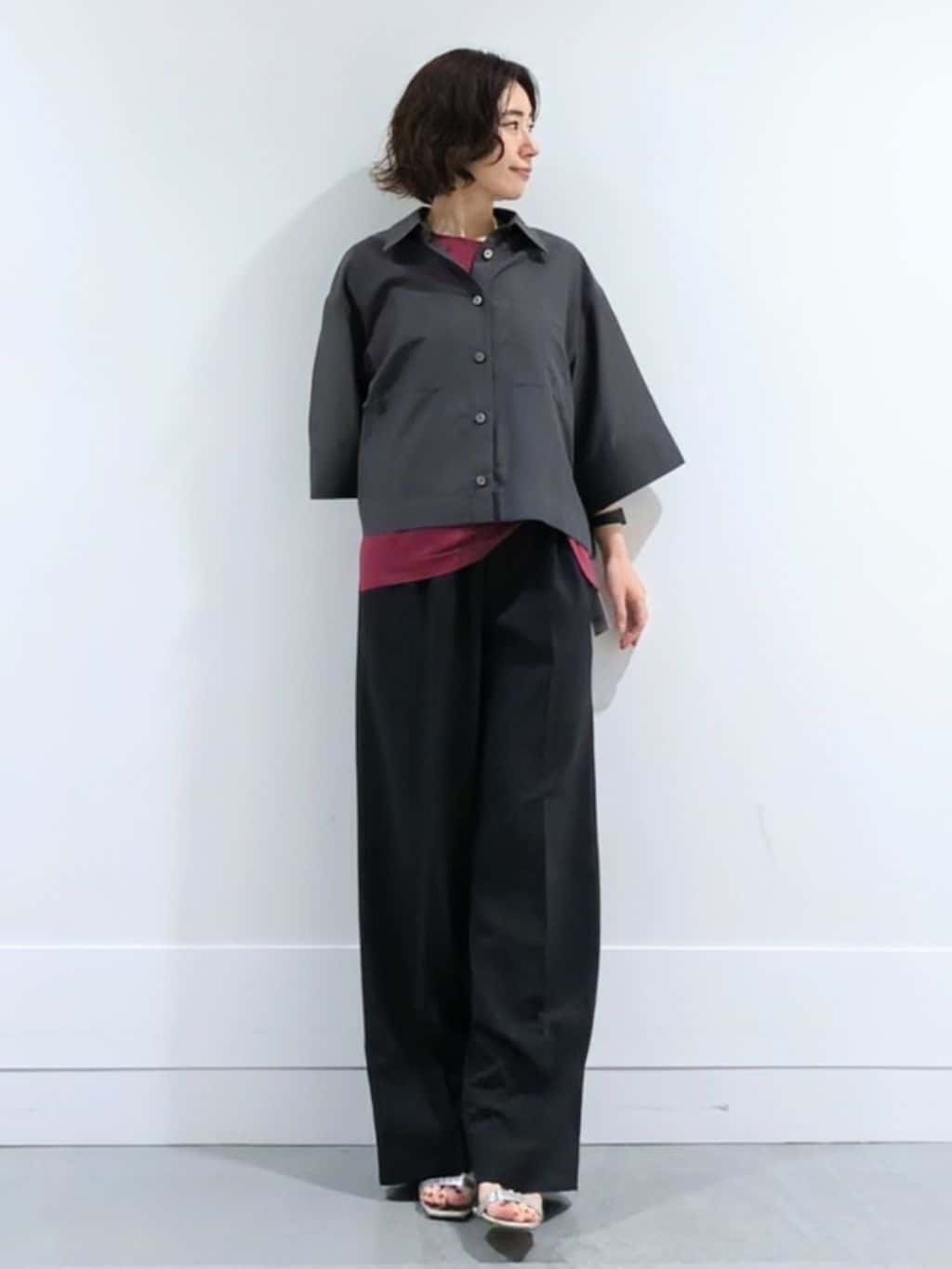 ミズタさんの「UNTITLED｜【前開き/洗える】ショート丈シアーシャツ」を使ったコーディネート