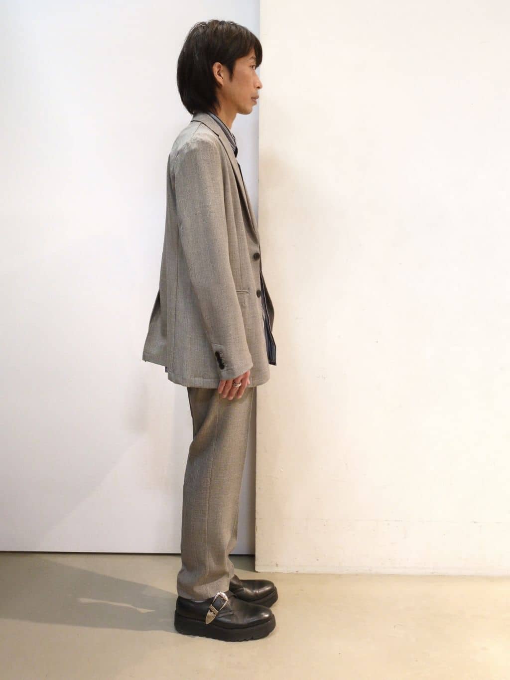 takeさんの「THE SHOP TK｜◆【CAVIAN/キャビアン】リサイクルシャークスキンテーラードジャケット セットアップ可」を使ったコーディネート