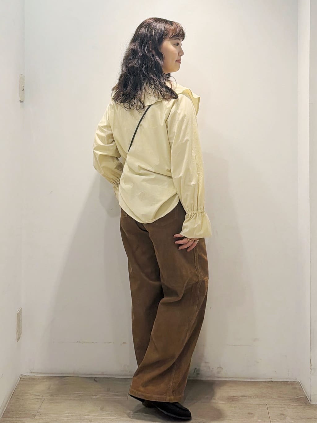 sumicaさんの「OPAQUE.CLIP｜コーデュロイワイドパンツ【洗濯機OK】」を使ったコーディネート