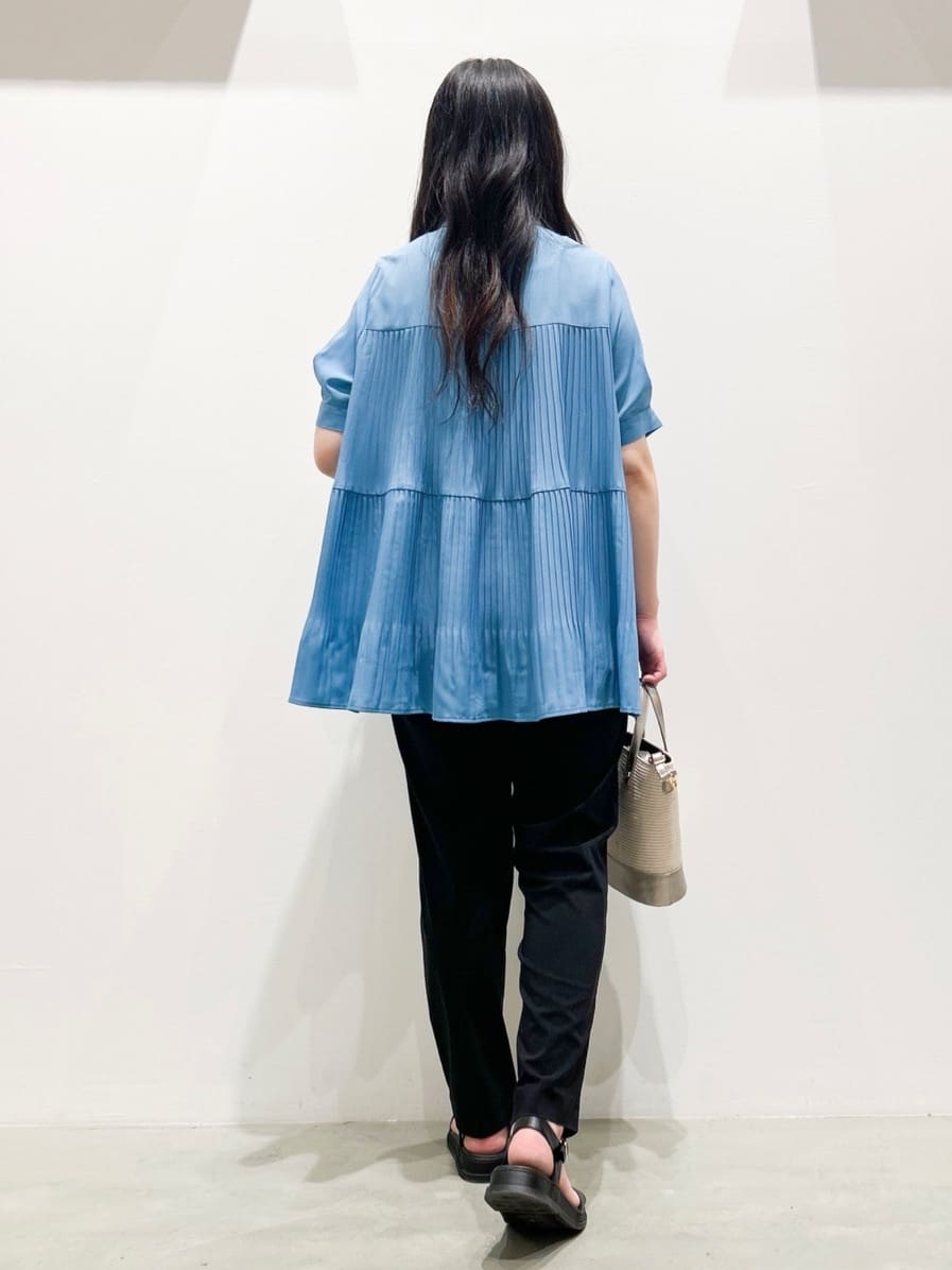 seinaさんの「grove｜【体型カバー】ラフに着たい　ティアードプリーツブラウス」を使ったコーディネート