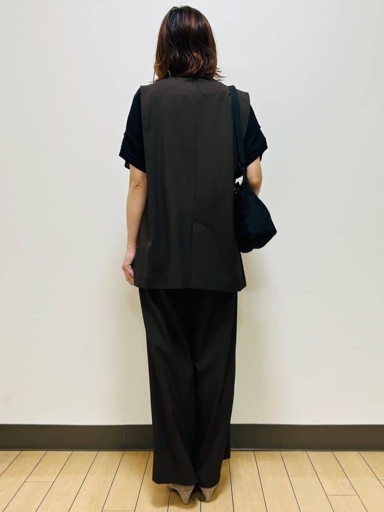 miiiさんの「Reflect｜【ウエスト総ゴム／セットアップ／単品使いOK◎】ベスト＋ストレートパンツセット」を使ったコーディネート