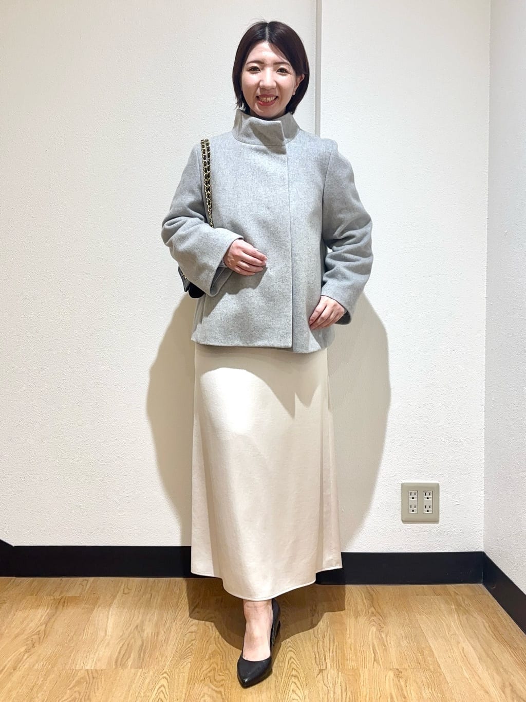 MIKIKOさんの「UNTITLED｜【着回しが効く／オンオフアウター】ウールショートコート」を使ったコーディネート