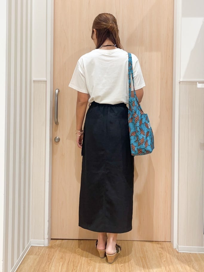 natsumiさんの「SHOO･LA･RUE｜【S-LL/ひんやり/UV】選べる6柄でそれぞれ欲しくなる プリントTシャツ」を使ったコーディネート