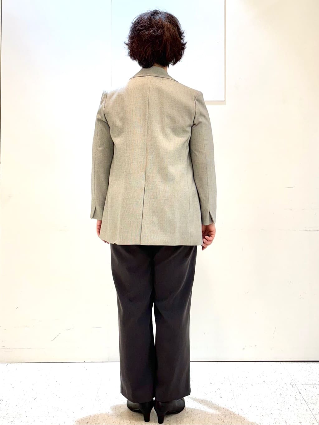 ヤスコさんの「Reflect｜【ウエスト総ゴム／セットアップ可】フルレングスストレートパンツ」を使ったコーディネート